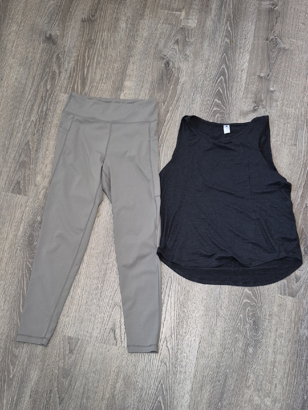 Yogalicious Black Scoop Neck Workout Tank And Legging